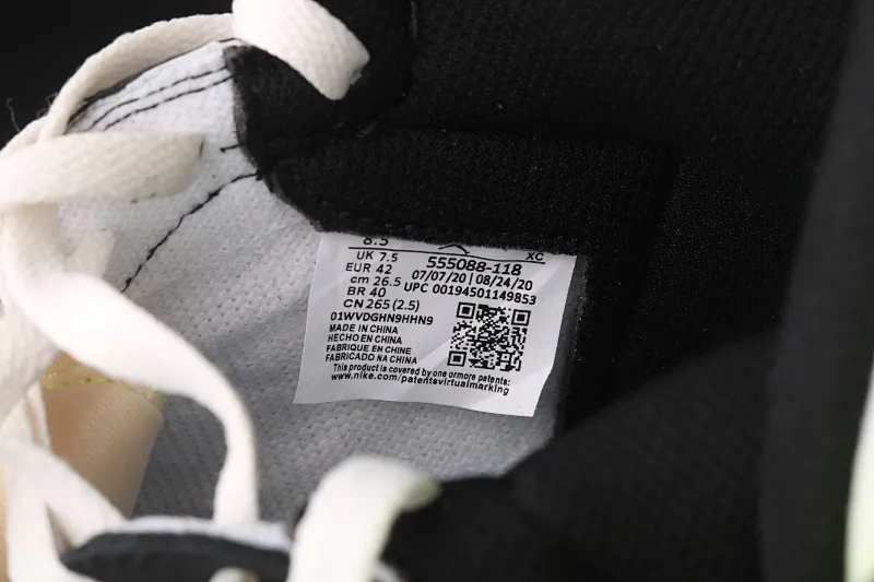 All categories Air Jordan Jordan series basketball shoes Air Jordan 1 High H version Air Jordan 1 Retro High OG AJ1 Joe 1 fluorescent yellow green Gaobang basketball shoes 555088-118